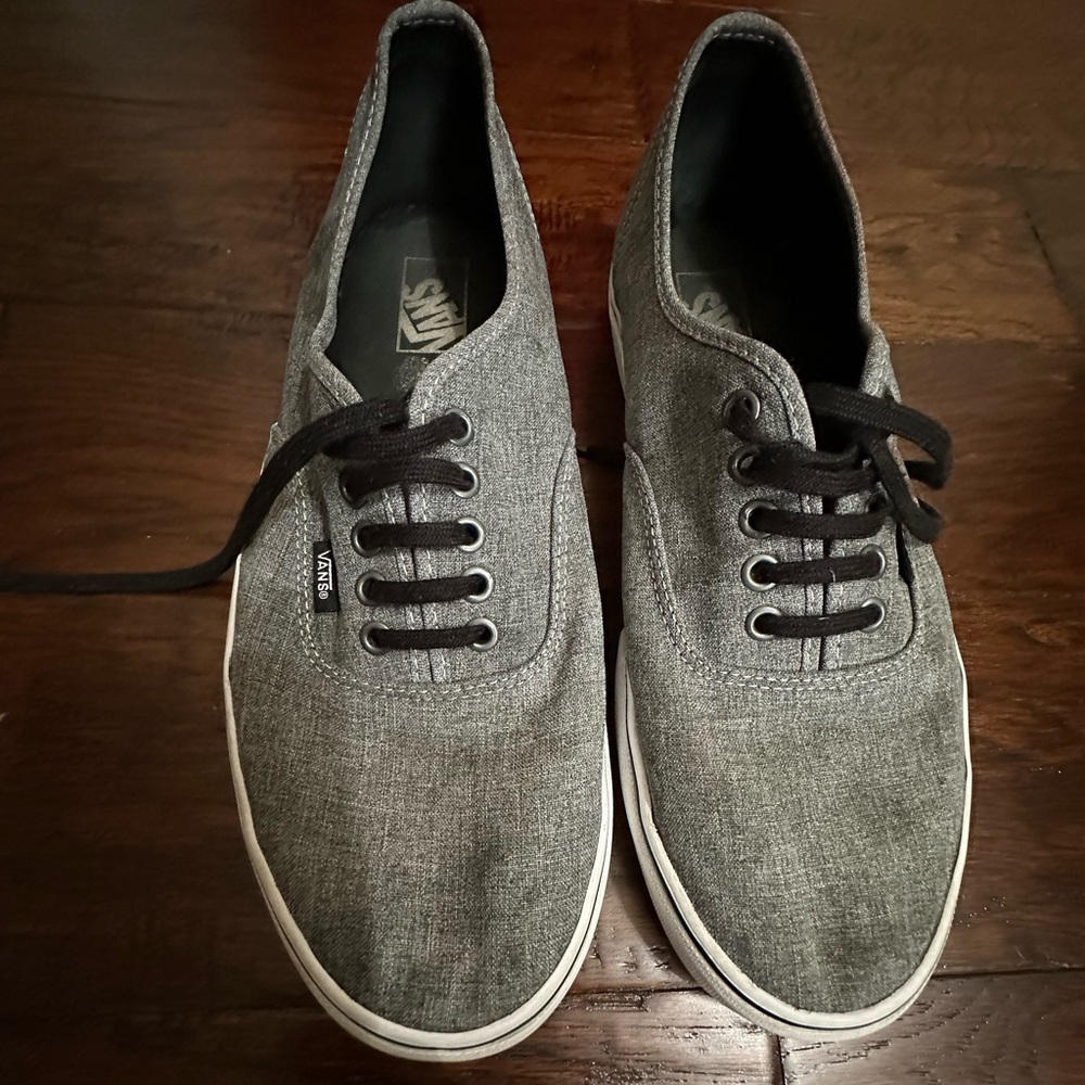 Men Van off the wall gray sneakers. Size 11.5.